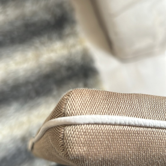 Coach Small Crossbody Bag - Picture 10 of 11